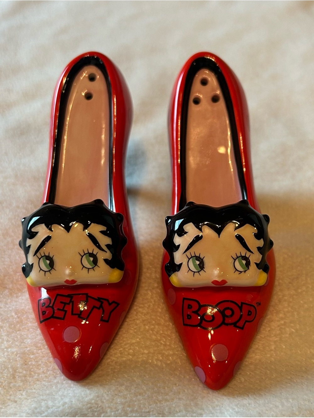 Betty Boop Red Collectable Polka Dot High Heel Salt n Pepper Shaker Set